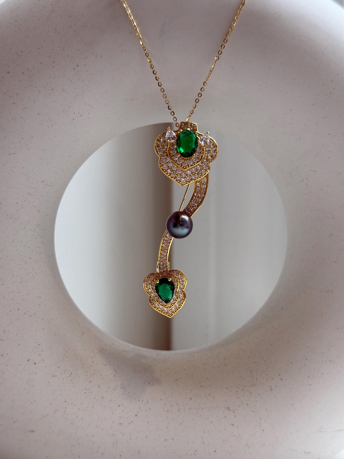 Elly’s 8mm Tahitian Peacock hunter Ocean Pearl Chinese Ruyi Brooch pendant 2in1: Extreme luster mirrored