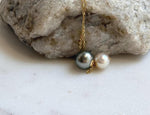 Elly’s Double Au750 18k Gold 7.7-9.2mm Akoya Tahitian Ocean Pearls Floating pendants:Extreme luster mirrored. gift for her