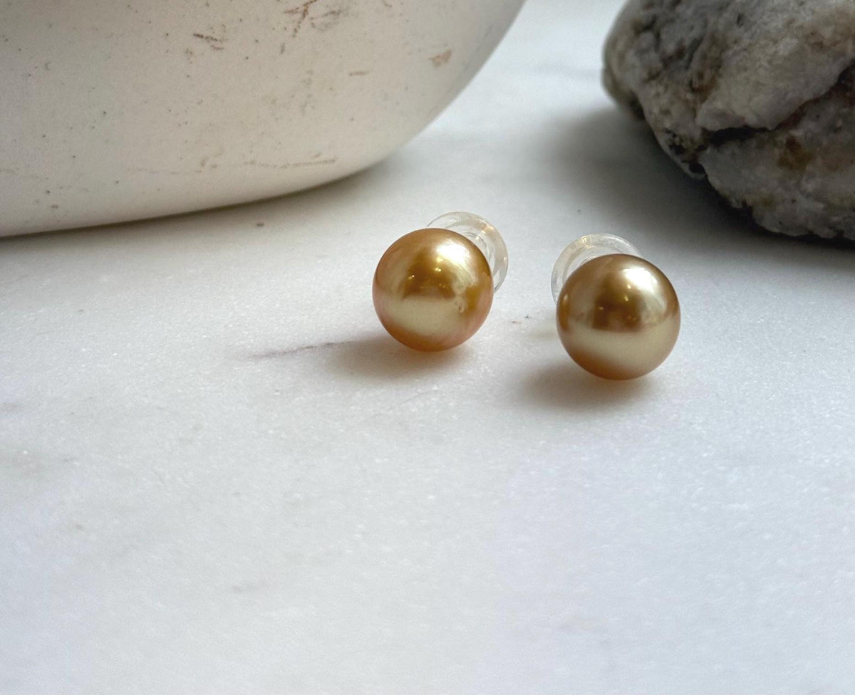 Elly’s Au750 18K real gold 11.7mm Genius natural South sea Deep Tea Gold ocean Pearls Earrings studs: Extreme luster mirrored.high quality golden pearls 18k gold earrings studs for her