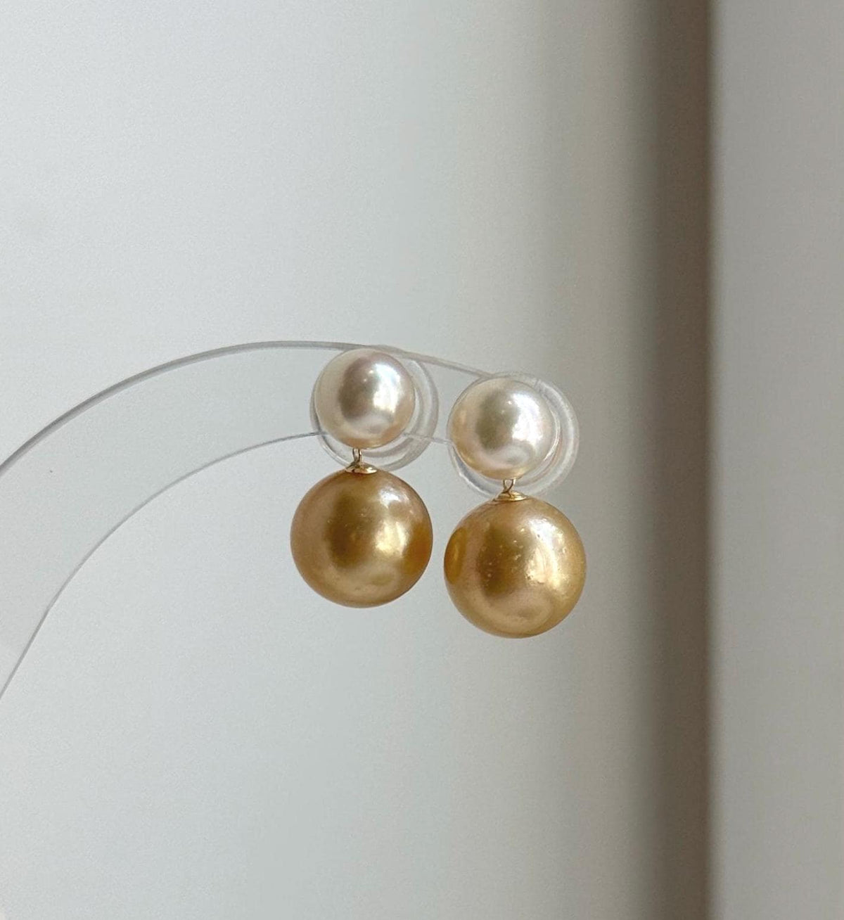 Elena Elly’s Au750 18K gold South sea golden Akoya ocean pearls Earrings: Extreme luster mirrored, 7.2-10.5mm, 18k gold earrings. high quality 18k golden pearls earrings for her