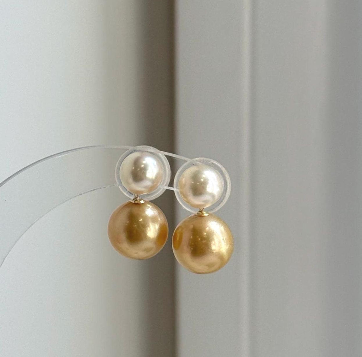 Elena Elly’s Au750 18K gold South sea golden Akoya ocean pearls Earrings: Extreme luster mirrored, 7.2-10.5mm, 18k gold earrings. high quality 18k golden pearls earrings for her daily office wear