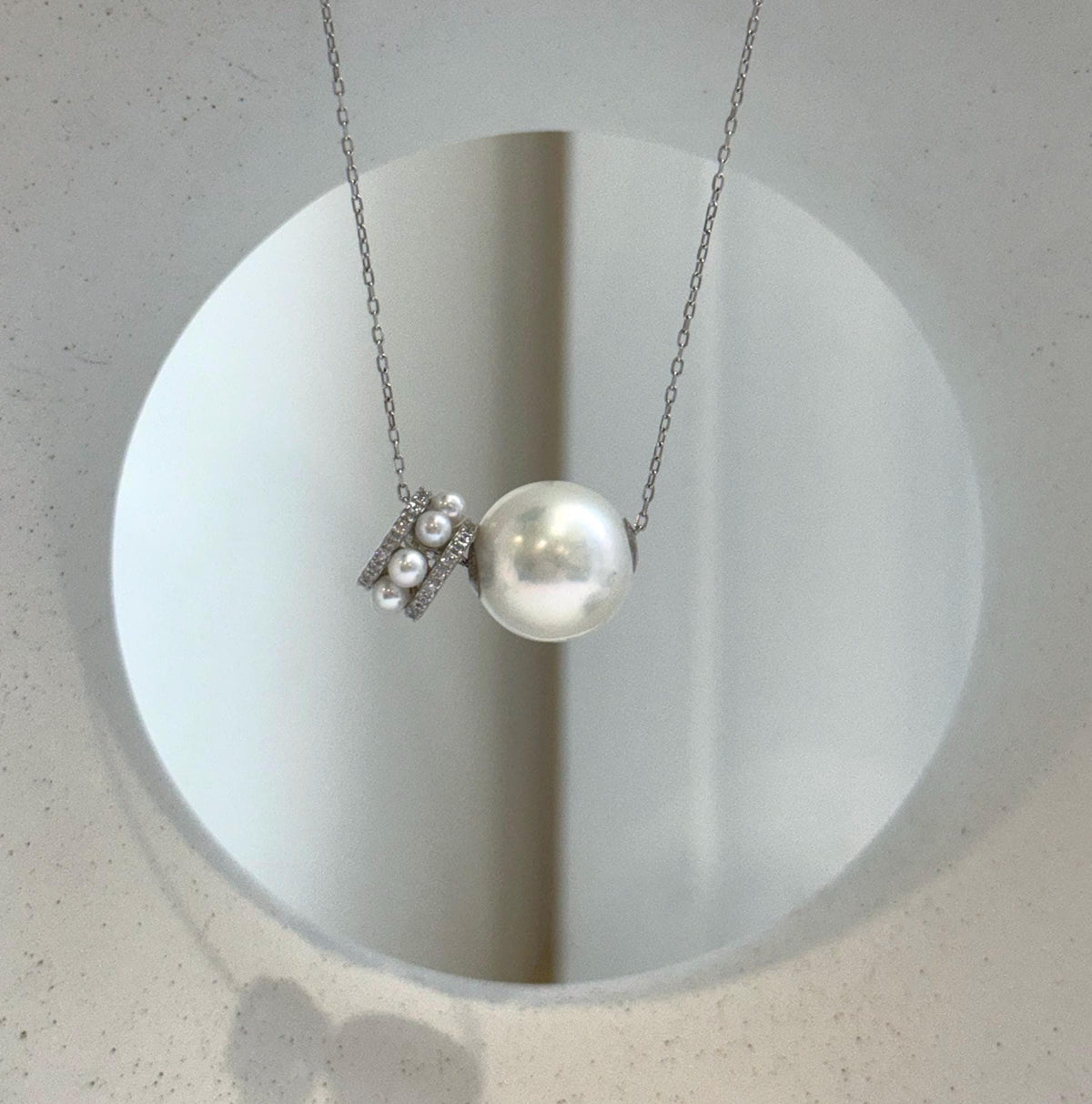 Au750 18k White Gold 13mm White Edison Pearl Floating pendants:Extreme luster mirrored, S925 silver drop and chain included. gift for her birthday anniversary holiday