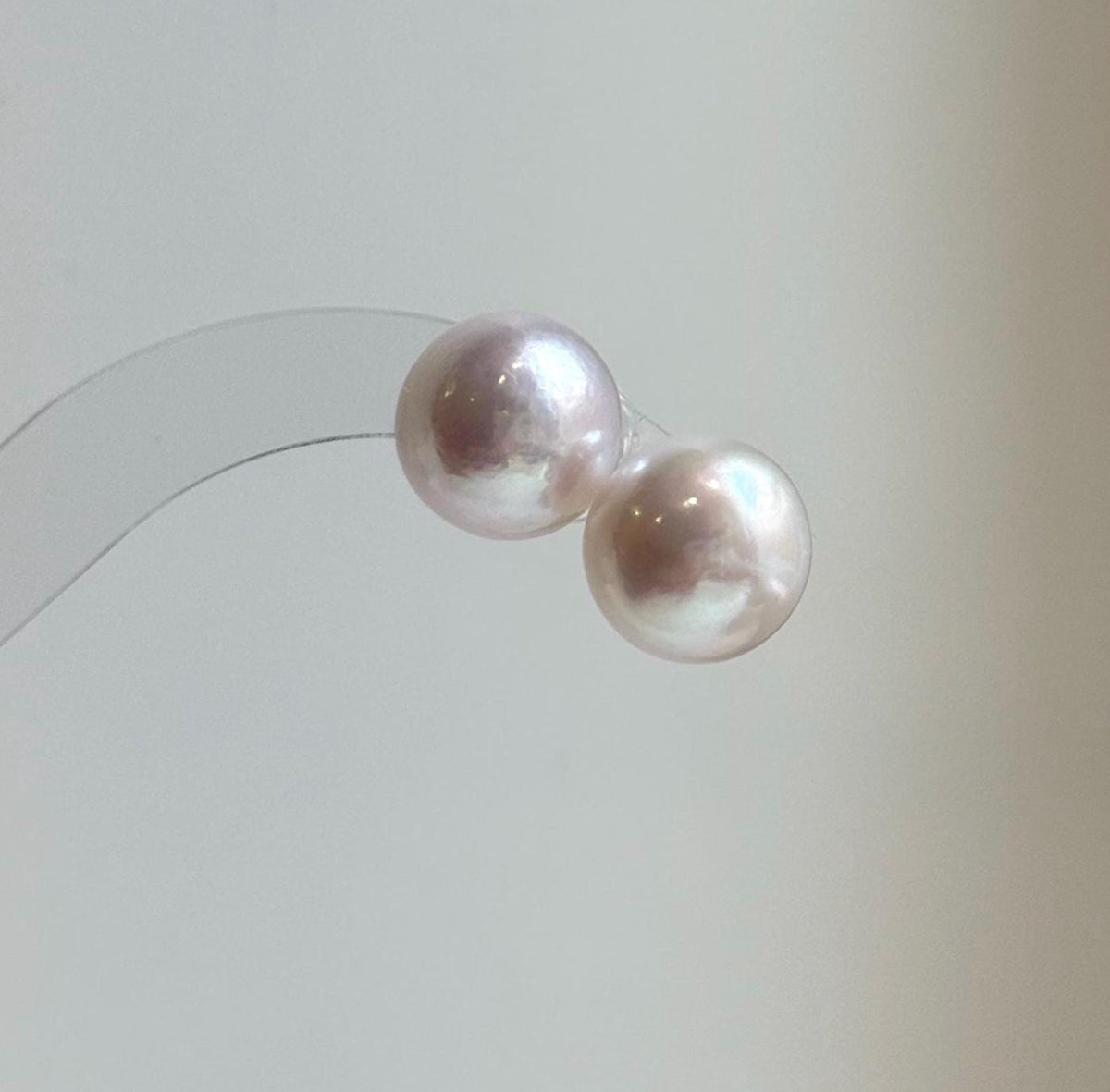 Elly’s 13.7mm Large Edison white Pearls Earrings studs: Extreme luster Mirrored mirrored, S925 silver minimalist earrings.high quality white large Edison pearls earrings studs for her