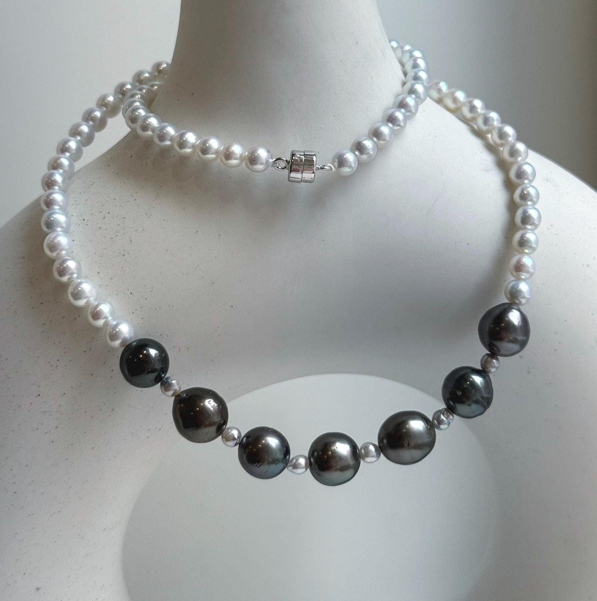 Elly’s 7pcs 8.5-9.4mm Genius natural Tahitian Ocean Pearls Necklace: Extreme luster mirrored, 17.3”, S925 silver necklace strand. daily office Tahitian ocean pearls necklace strand for her holiday