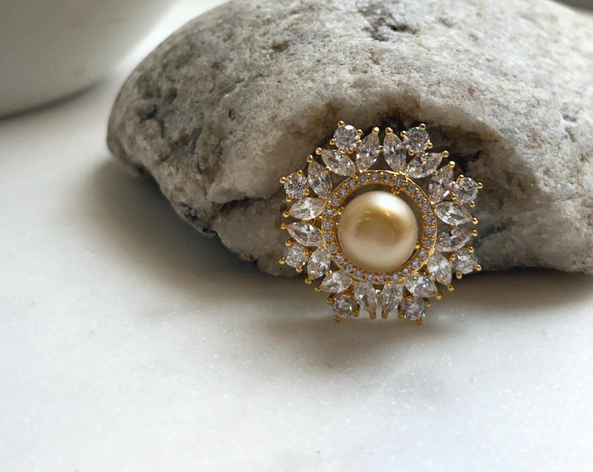 Elly’s South sea golden pearl Floral brooch pendant 2in1: Extreme luster mirrored, 10.8mm, 3x3cm. golden pearl floral brooch gift for her