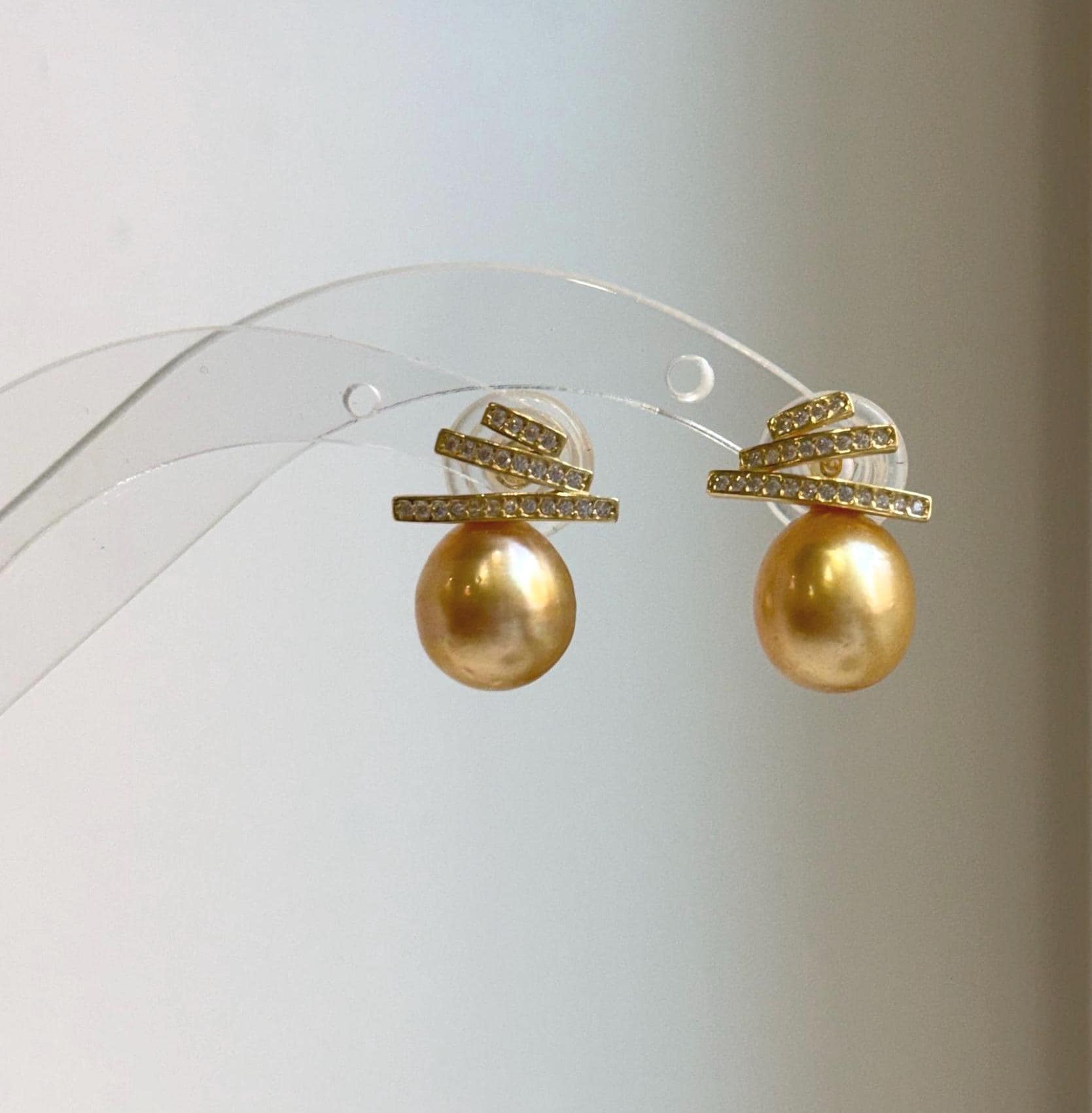 Elly’s 11.9mm Genius South sea deep gold ocean pearl Pendant: Extreme luster, 1.9cm high, s925 silver minimalist cool pendant.high quality golden ocean pearls gift for her