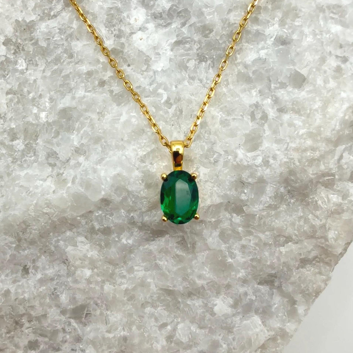 Hydrothermal Lab Emerald Oval Cut Necklace | 1.0 CT Lab Emerald 4-Prong Solitaire Pendant | Solid S925 Silver Minimalist Jewelry
