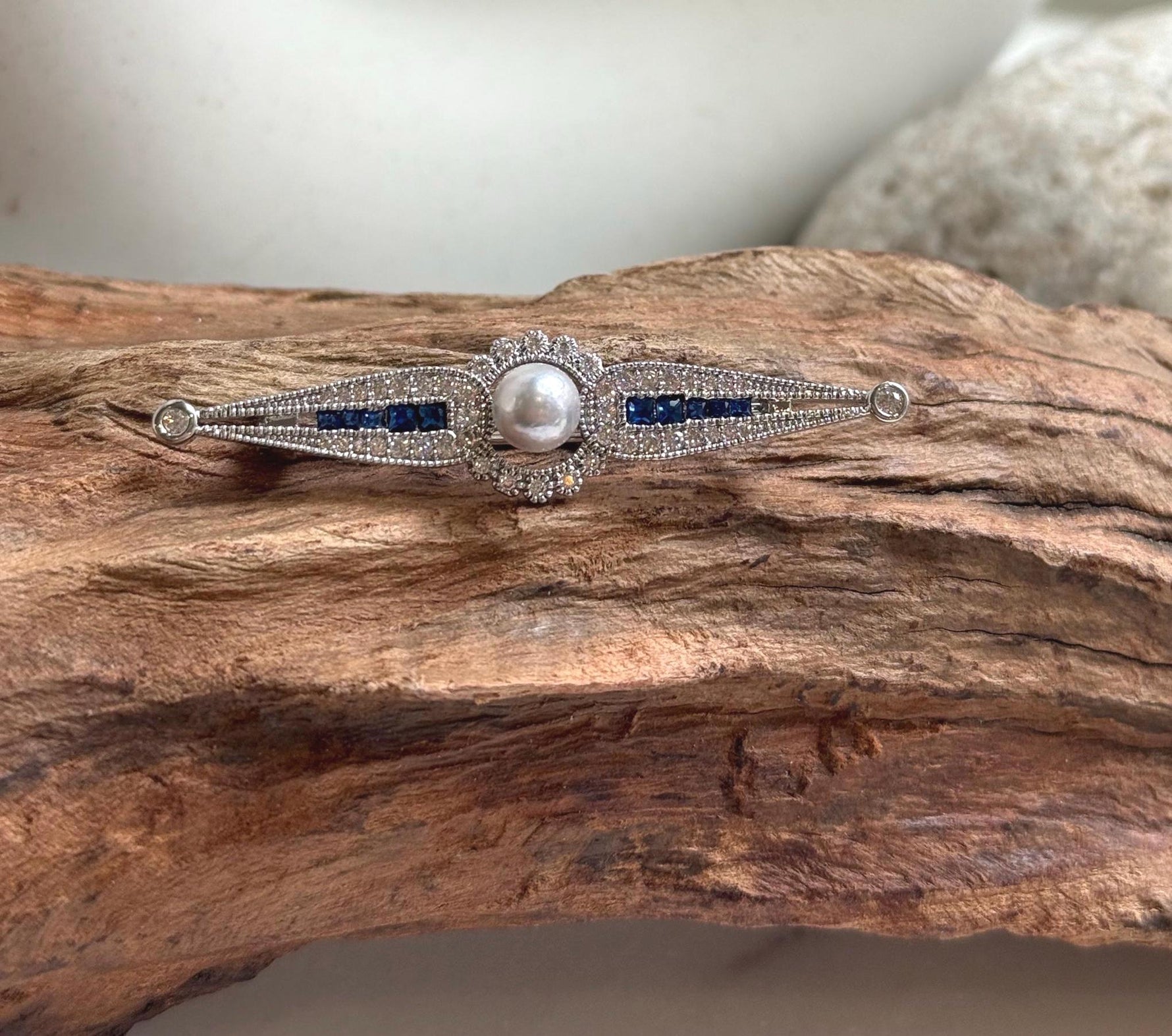 Elly’s Akoya blue silver ocean pearl Vintage brooch: Extreme luster mirrored, 6.3mm, 1.3x5.5cm.