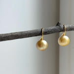 Elly’s 11.5mm Genius South sea golden ocean Pearls High-heel Earrings hooks: Extreme luster mirrored, 2.2cm high, S925 silver cool earrings.
