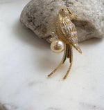 Elly’s Edison peach Gold Pearl Bird Brooch Pendant 2in1: high quality Extreme luster pearl bird brooch for her holiday gift