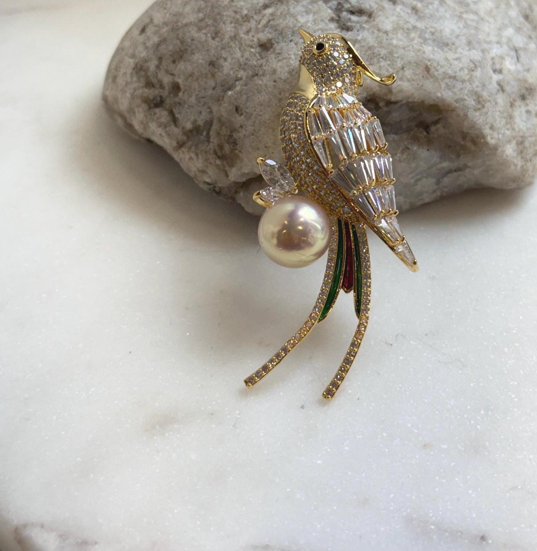 Elly’s Edison peach Gold Pearl Bird Brooch Pendant 2in1: high quality Extreme luster pearl bird brooch for her party