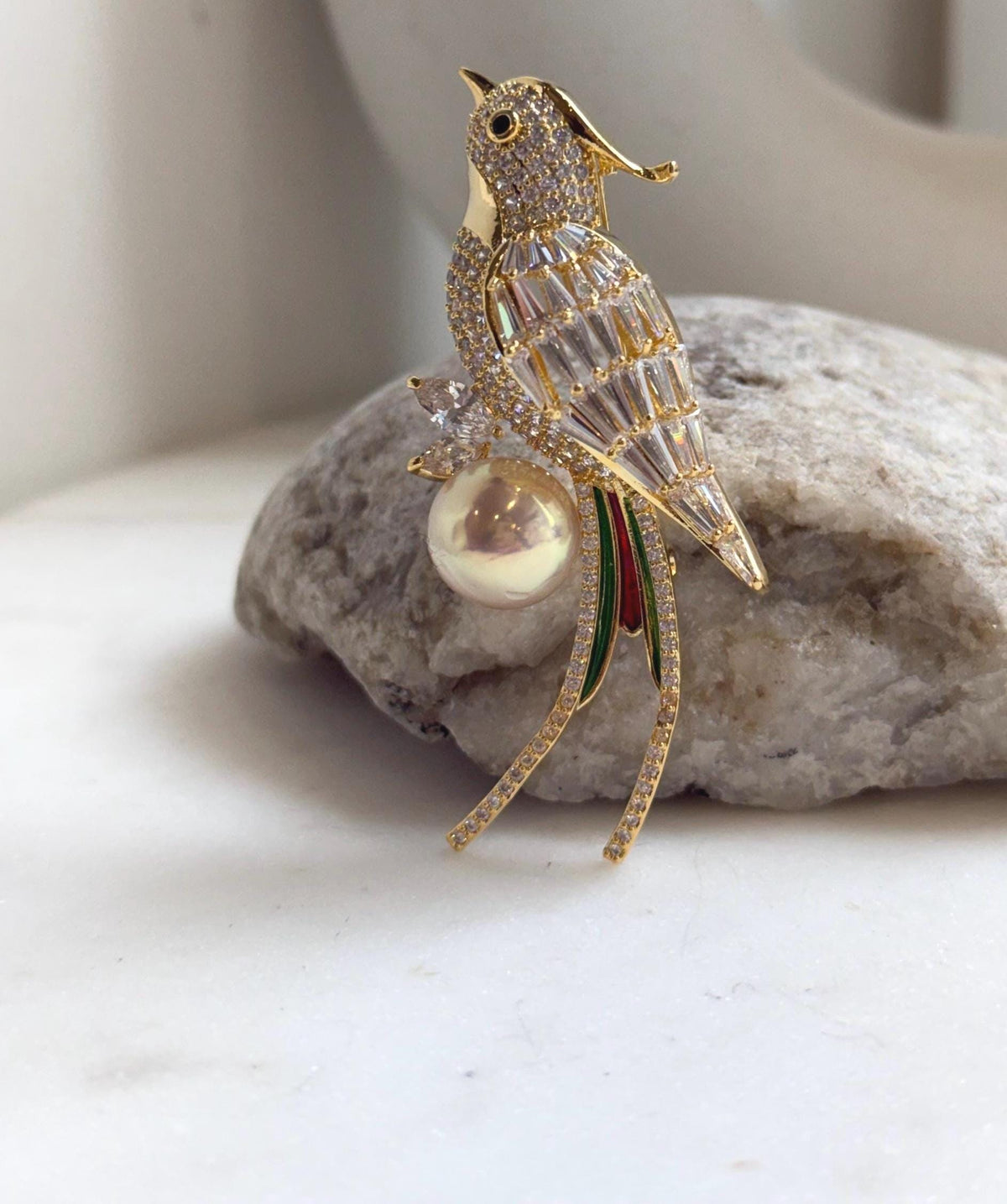 Elly’s Edison peach Gold Pearl Bird Brooch Pendant 2in1: high quality Extreme luster pearl bird brooch for her