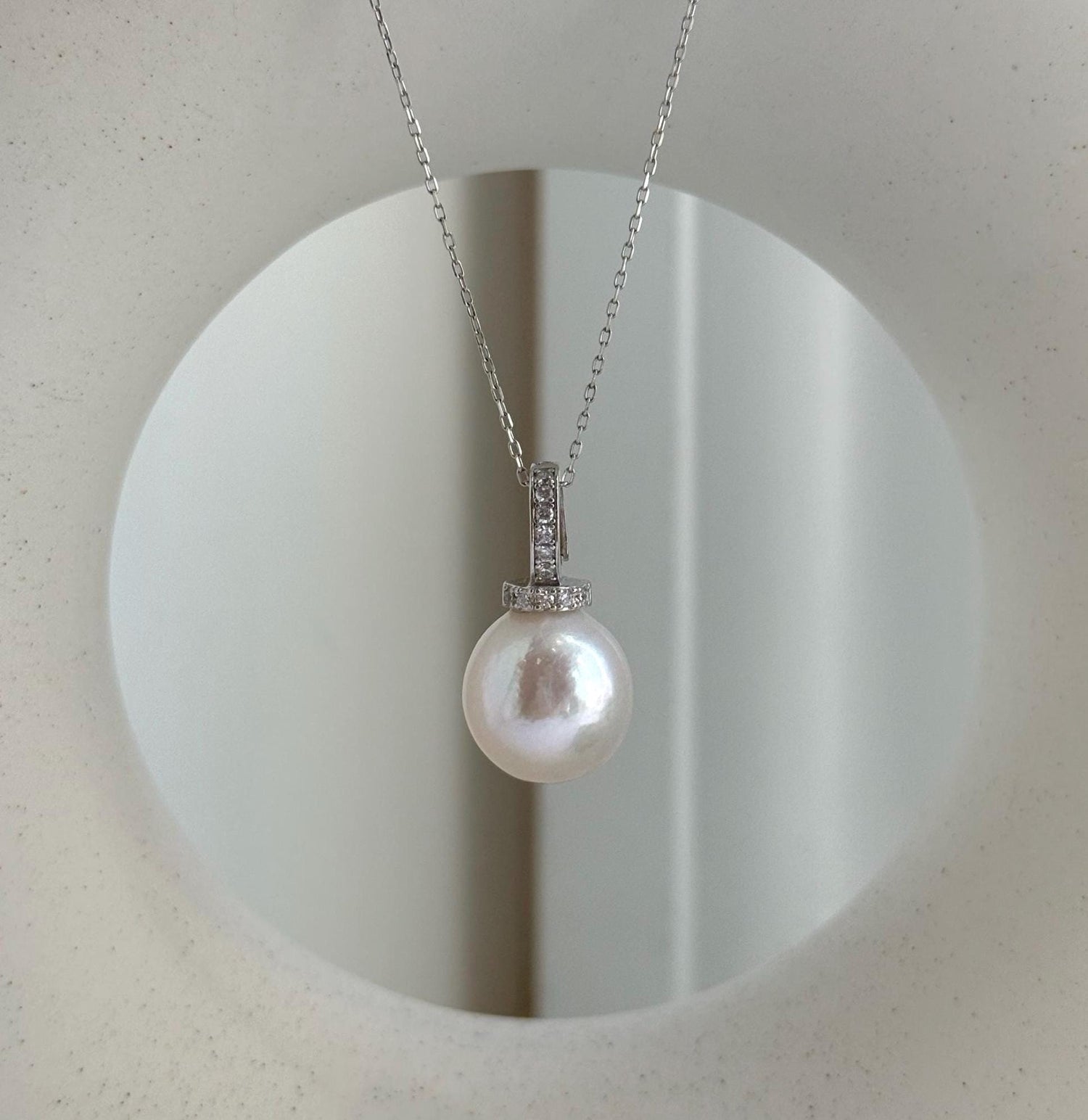 Elly’s 13.7mm Edison Cold White Pearl Pendant: Extreme luster, 2.6cm high, s925 silver minimalist pendant necklace set.