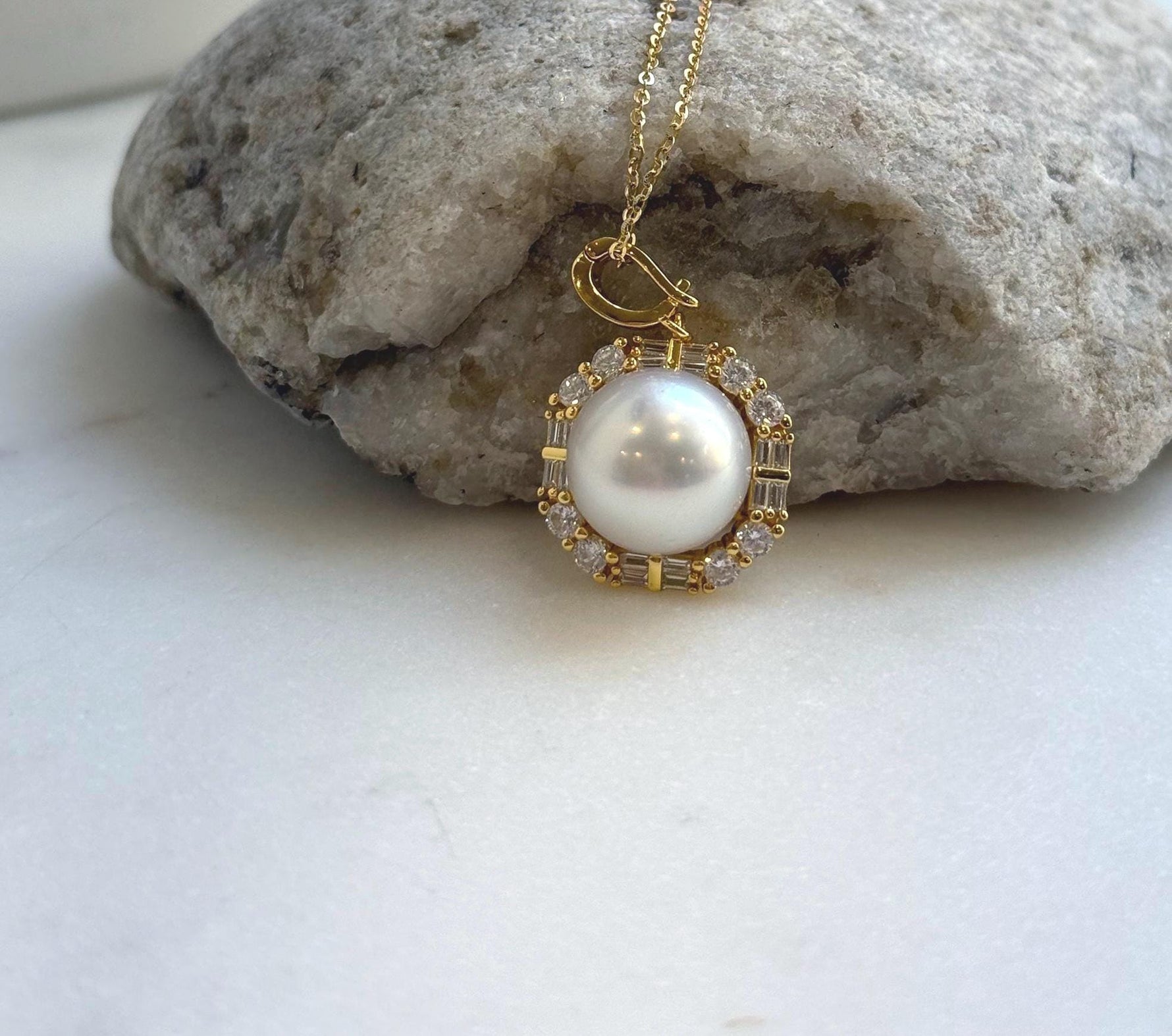 Elly’s 12.3mm Australian Ocean cold White pearl Pendant: Extreme luster mirrored, 1.7x2.7cm, S925 Silver pendant necklace set. high quality ocean pearl pendant for her birthday anniversary daily office wear