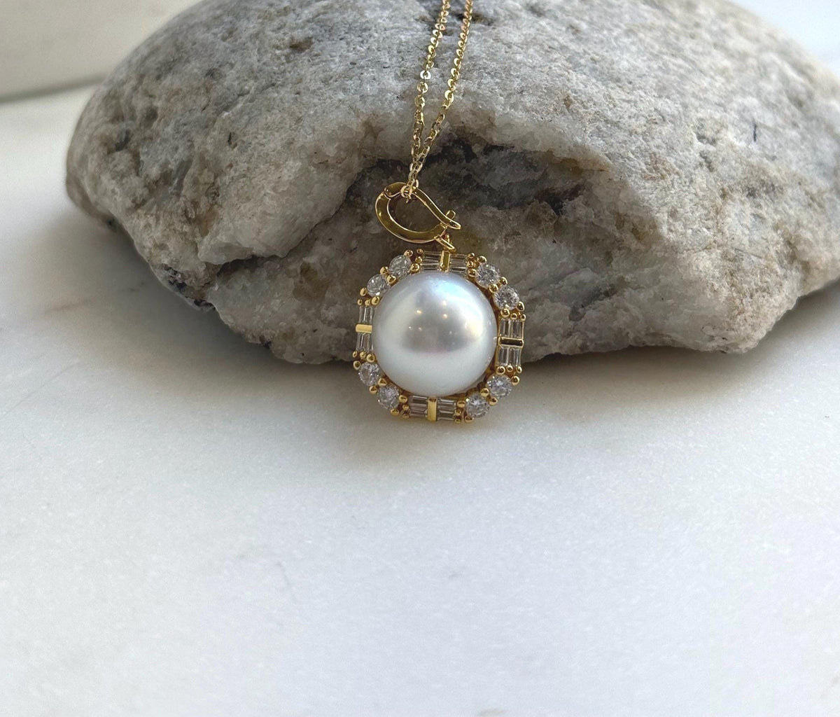 Elly’s 12.3mm Australian Ocean cold White pearl Pendant: Extreme luster mirrored, 1.7x2.7cm, S925 Silver pendant necklace set. high quality ocean pearl pendant for her birthday anniversary daily office wear