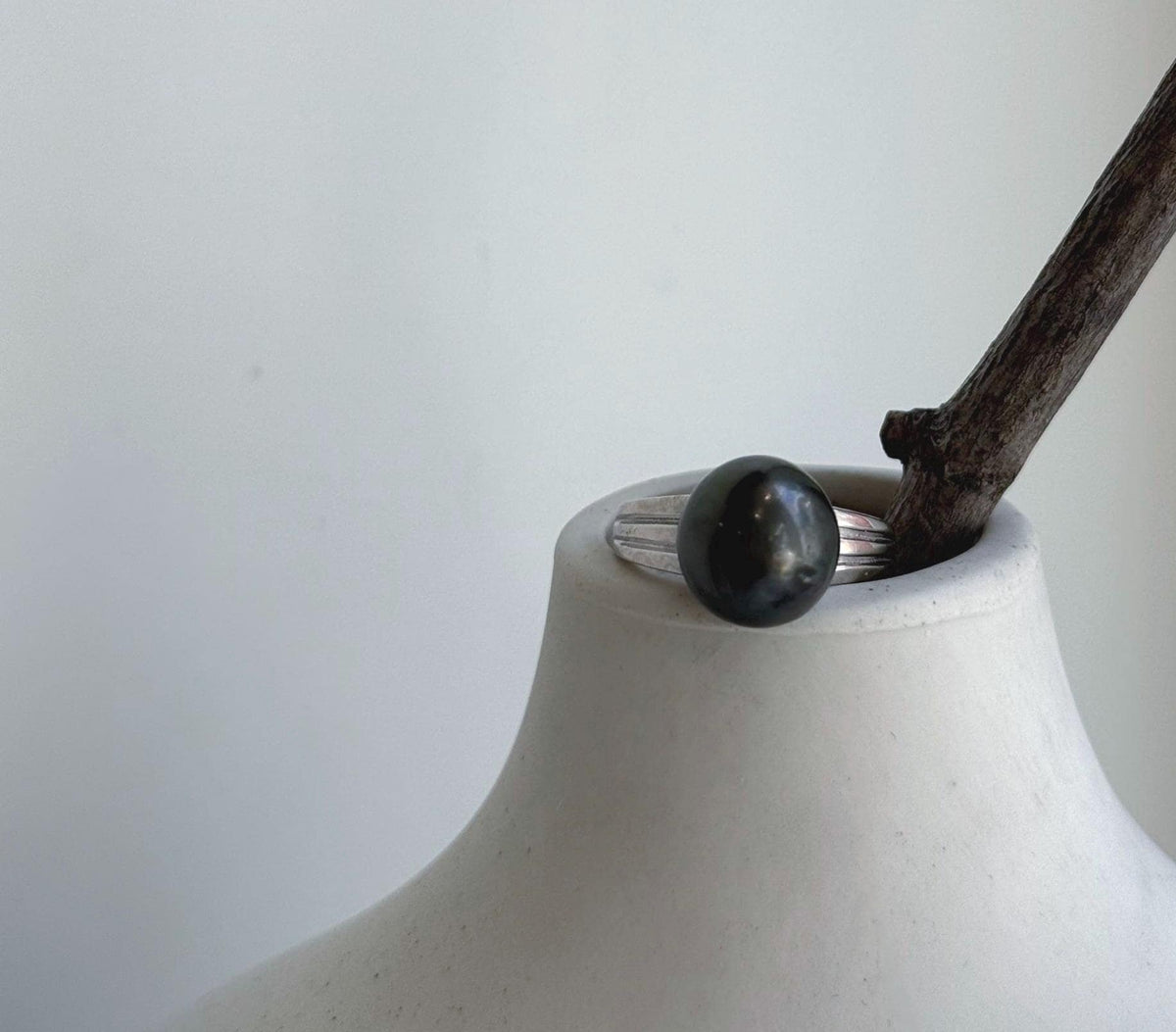 Elly’s 10.8x11.3mm Tahitian Ocean black Platinum Pearl Ring: Extreme luster mirrored, S925 silver Minimalist adjustable Ring.high quality black pearl ring for her anniversary