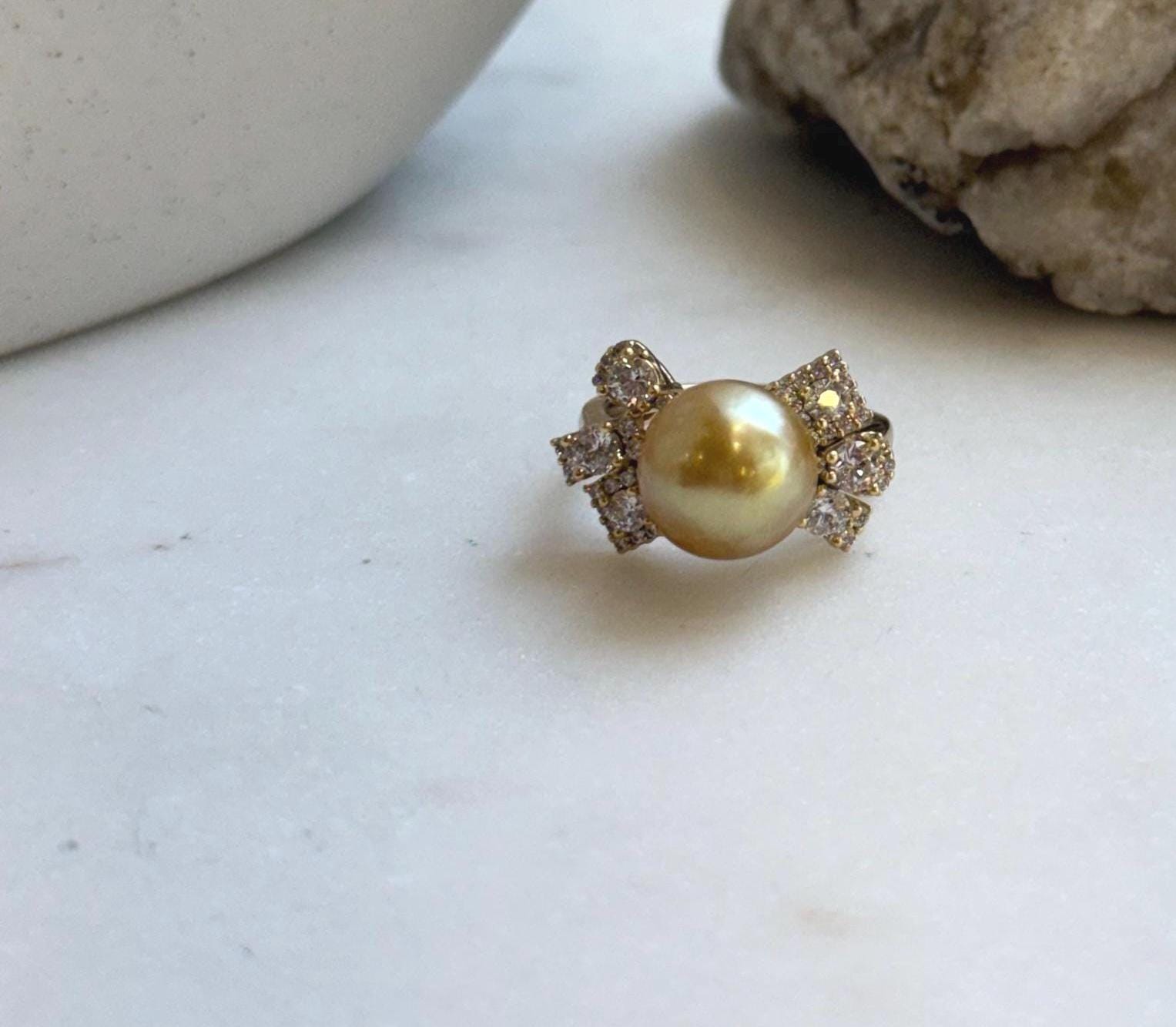 Elly’s 10.5mm South sea deep Tea gold ocean pearl Ring: Extreme luster, 1.2x2cm, S925 silver with gold plated adjustable Vintage Ring.high quality golden pearl ring for her birthday