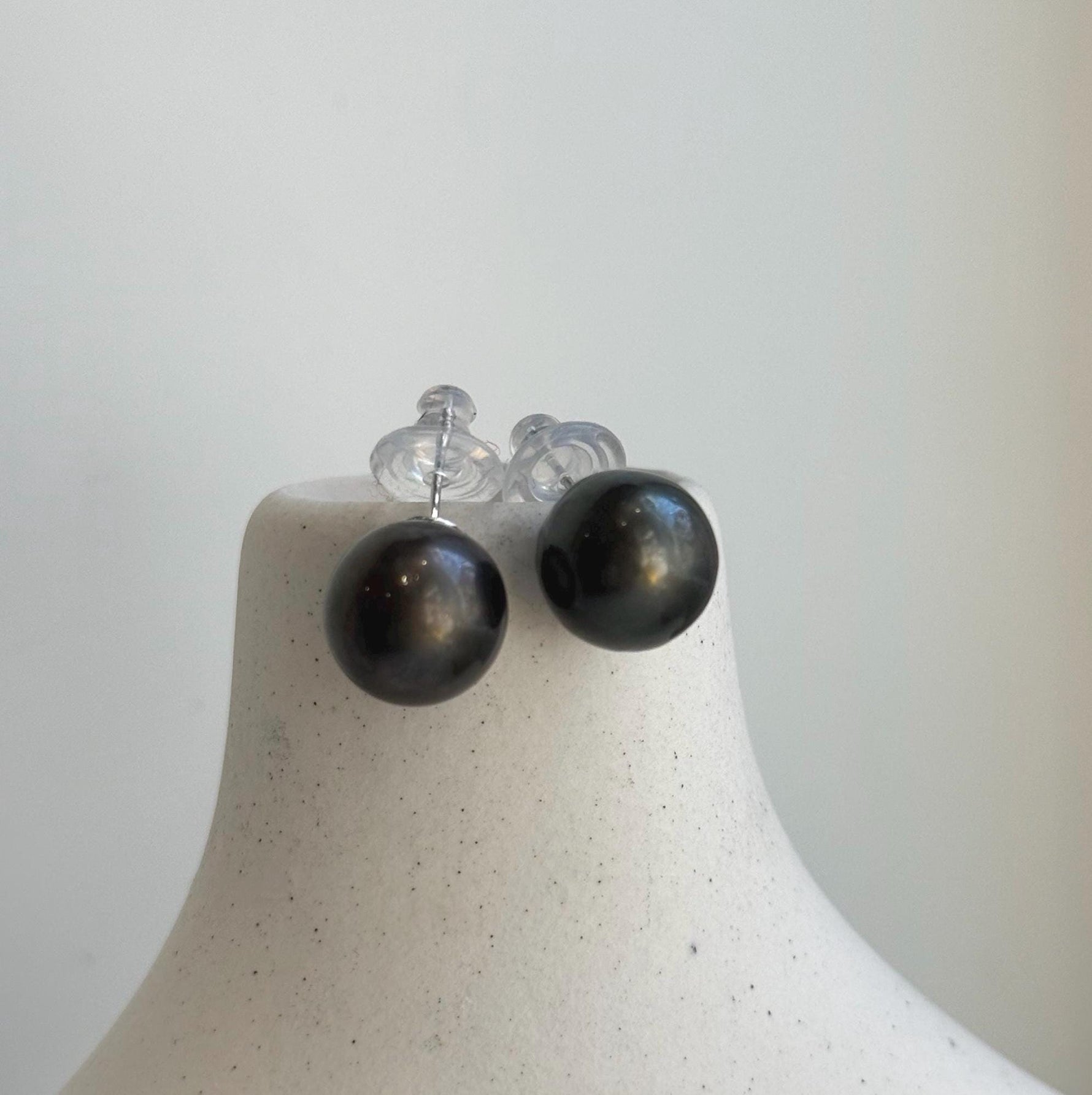 Elly’s 12.7mm Tahitian Black Platinum ocean Pearls Earrings Studs: Extreme luster Mirrored,S925 silver minimalist earrings. daily office black pearl earrings studs for her