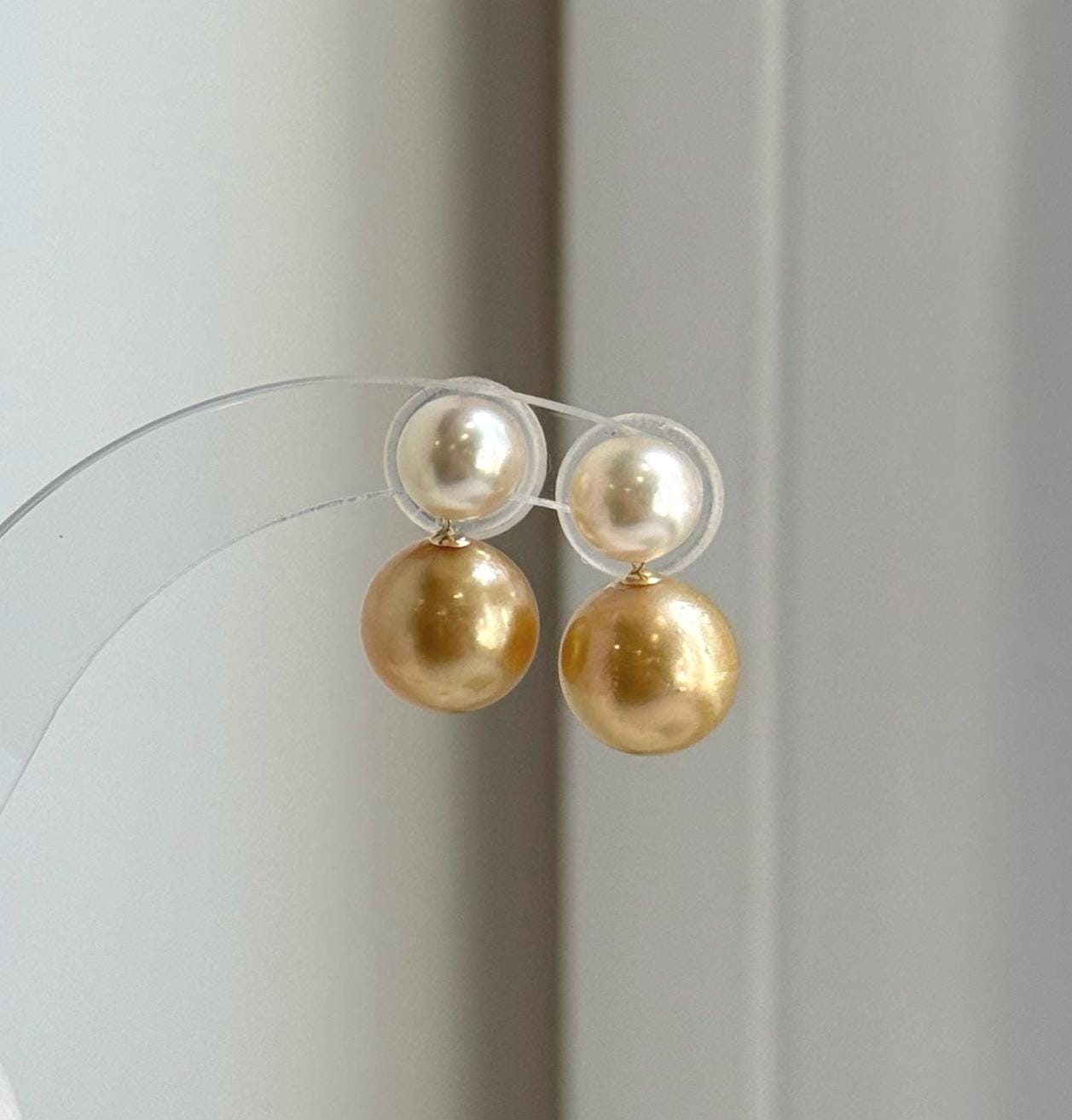 Elena Elly’s Au750 18K gold South sea golden Akoya ocean pearls Earrings: Extreme luster mirrored, 7.2-10.5mm, 18k gold earrings. high quality 18k golden pearls earrings for her anniversary