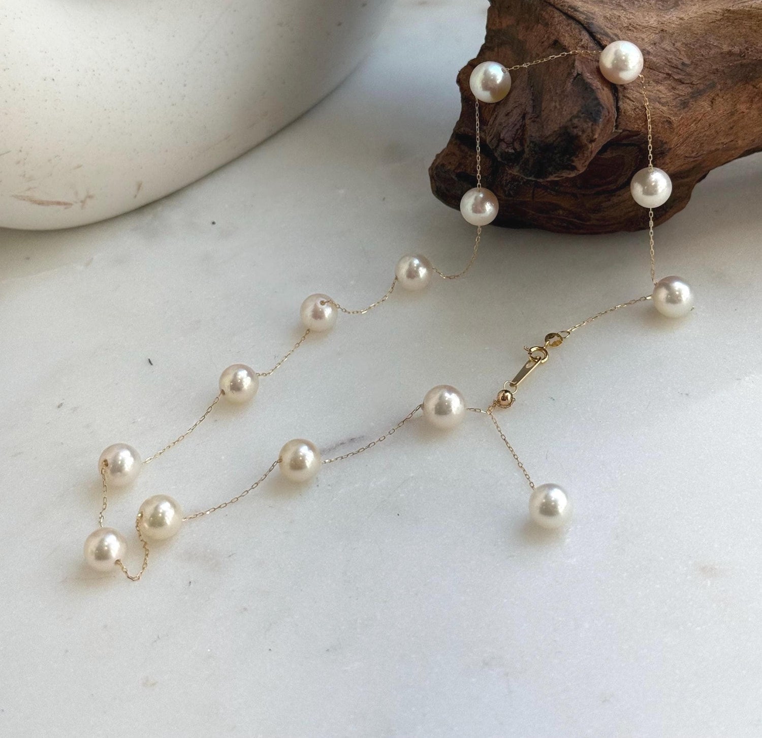 Elly’s Au750 18K Gold, extreme luster Mirrored, 14pcs Akoya Ivory Ocean Pearls  vintage Satellite Necklace, 7.2-7.9mm, 17.7”. high quality ocean pearls 18k gold satellite necklace for her daily office wear