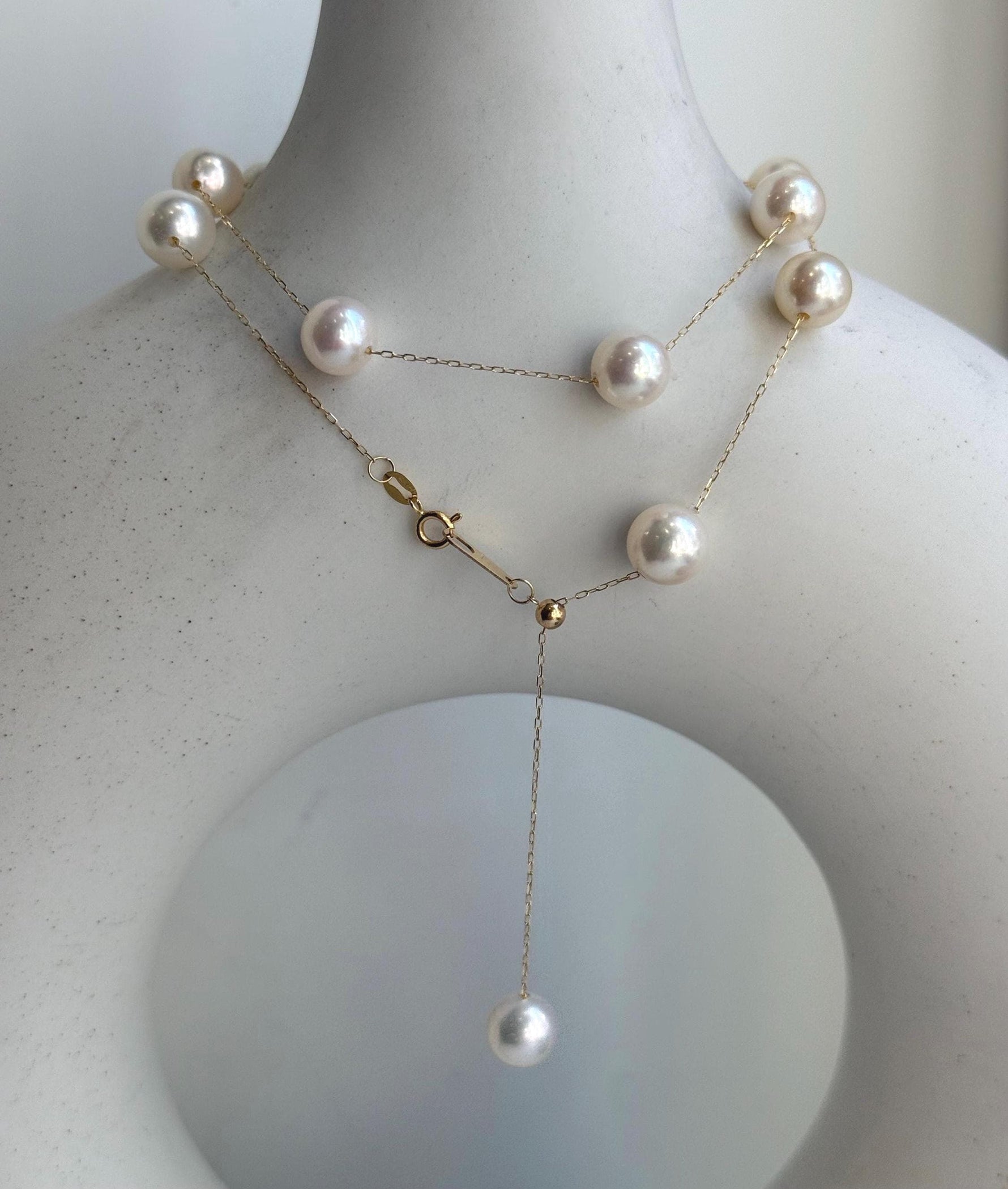 Elly’s Au750 18K Gold, extreme luster Mirrored, 14pcs Akoya Ivory Ocean Pearls  vintage Satellite Necklace, 7.2-7.9mm, 17.7”. high quality ocean pearls 18k gold satellite necklace for her