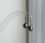 Elly’s 9.8mm Tahitian Platinum ocean Pearls Earrings Hooks: Extreme luster Mirrored, 2.5cm high, S925 silver earrings hooks.