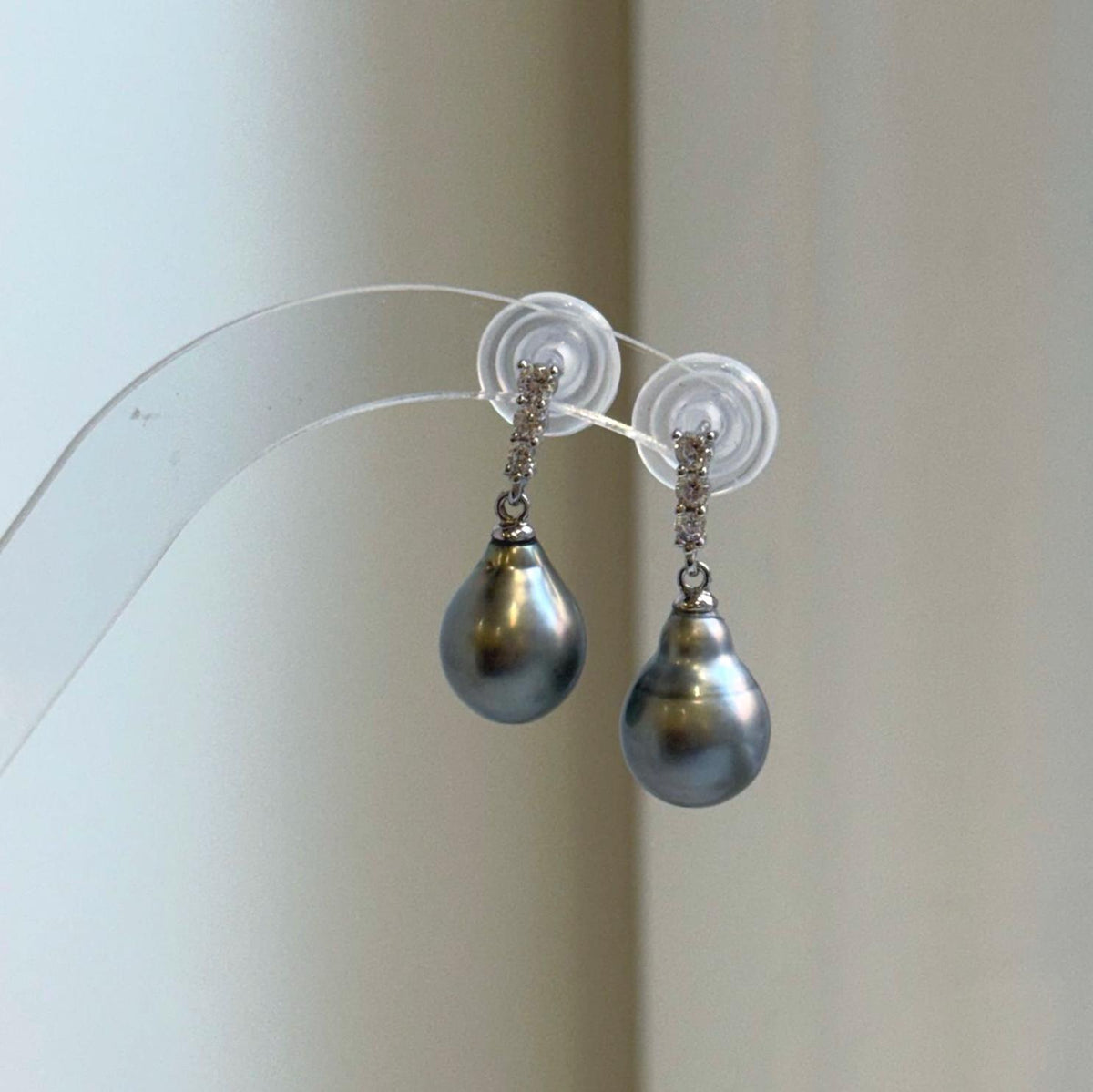 Elly’s 10mm Tahitian Platinum ocean pearls earrings: Extreme luster mirrored, 2.5cm high, S925 silver Cool earrings. daily office black pearls earrings for her anniversary
