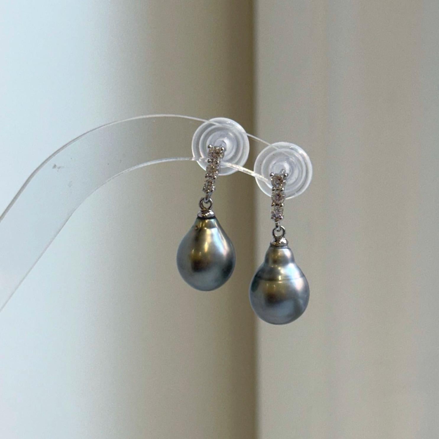 Elly’s 10mm Tahitian Platinum ocean pearls earrings: Extreme luster mirrored, 2.5cm high, S925 silver Cool earrings. daily office black pearls earrings for her anniversary