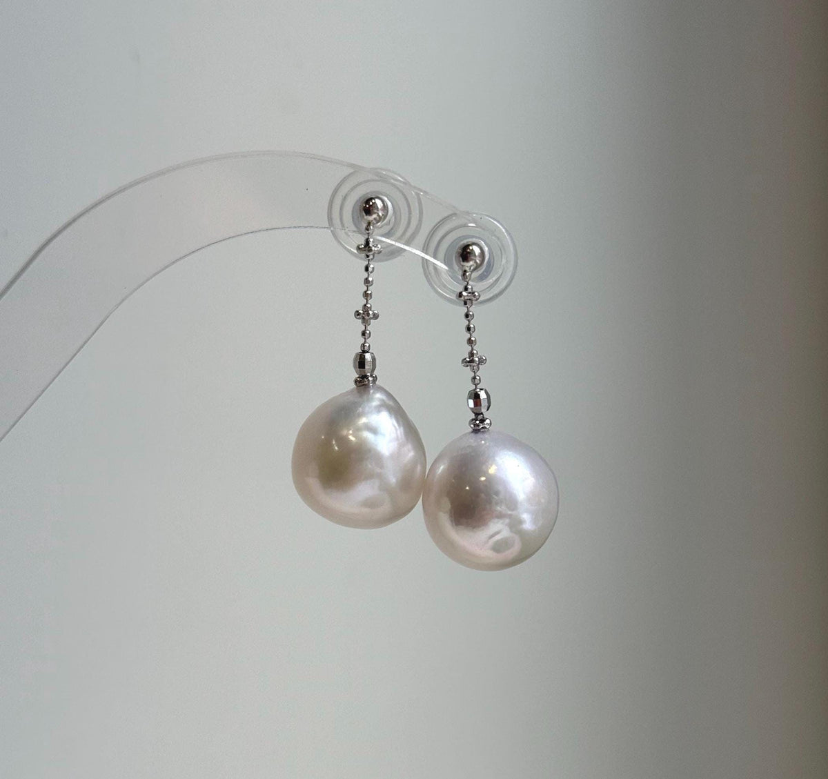 Elly’s 13.8mm Large Edison white Pearls Earrings chandeliers: Extreme luster Mirrored mirrored, 3.2cm high, S925 silver cool earrings. white pearls earrings for her anniversary