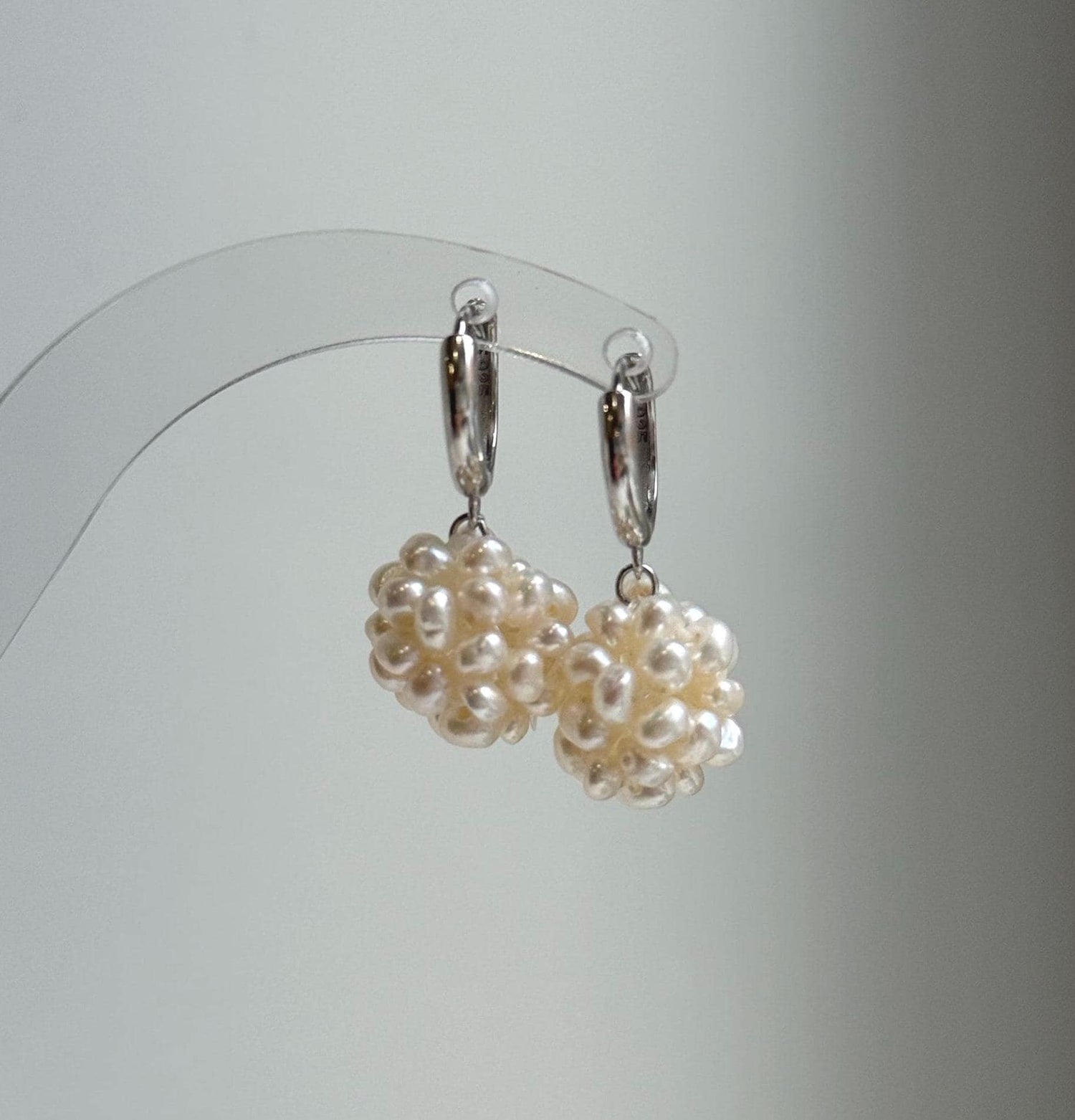 Elly’s Ivory Keshi Pearls Hydrangeas Earrings hoops: Extreme luster Mirrored, 2.8cm high, S925 silver cool earrings.