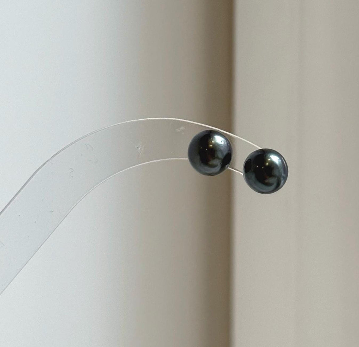 Elly’s 8.2mm Tahitian Hunter ocean Pearls Earrings Studs: Extreme luster Mirrored,S925 silver minimalist earrings.