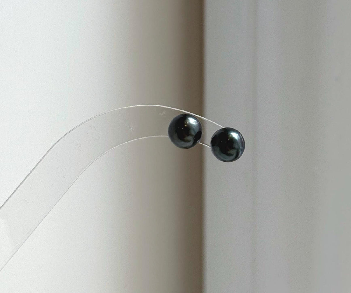 Elly’s 8.2mm Tahitian Hunter ocean Pearls Earrings Studs: Extreme luster Mirrored,S925 silver minimalist earrings.
