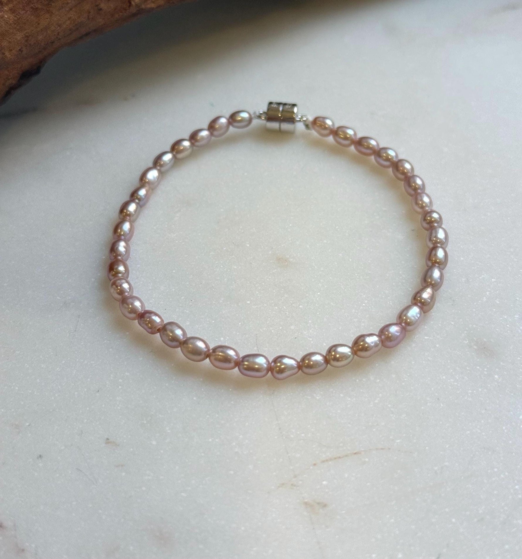 Elly’s Bracelet Pink Rose small Pearls: Extreme luster mirrored, 3.8-4mm, S925 silver magnetic clips Bracelet.