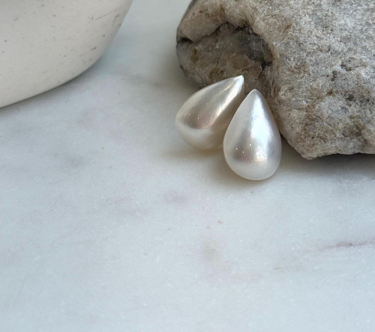 Elly’s 13.9x21mm Genius off white Ocean Mabe Pearls Earrings Studs: Extreme luster Mirrored, S925 silver minimalist earrings studs.high quality ocean Mabe pearls earrings for her