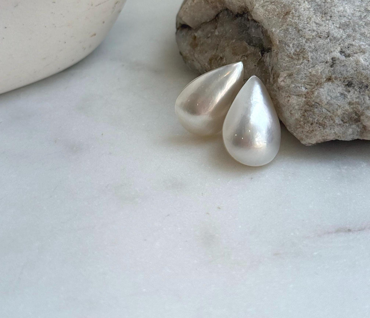 Elly’s 13.9x21mm Genius off white Ocean Mabe Pearls Earrings Studs: Extreme luster Mirrored, S925 silver minimalist earrings studs.high quality ocean Mabe pearls earrings for her