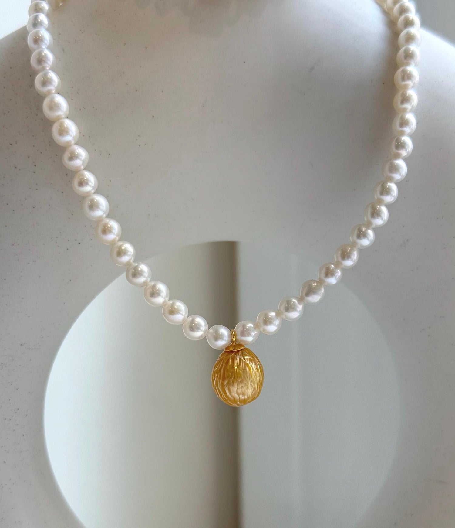 Elly’s Set 17.3” South sea carved golden ocean Freshwater white pearls necklace: 10.1mm Extreme luster, s925 silver necklace. high quality golden ocean pearl necklace strand for her