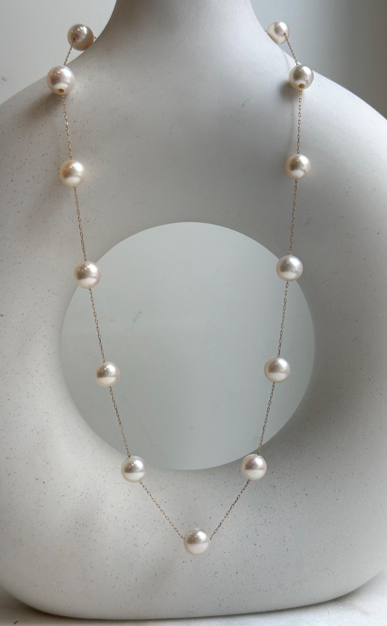 Elly’s Au750 18K Gold, extreme luster Mirrored, 14pcs Akoya Ivory Ocean Pearls  vintage Satellite Necklace, 7-7.9mm, to 17.5”. high quality 18k real gold ocean pearls satellite necklace for her birthday