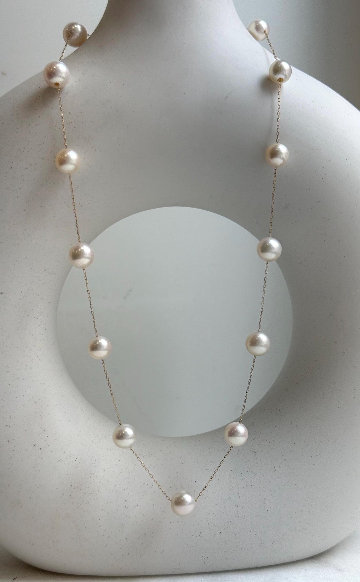 Elly’s Au750 18K Gold, extreme luster Mirrored, 14pcs Akoya Ivory Ocean Pearls  vintage Satellite Necklace, 7-7.9mm, to 17.5”. high quality 18k real gold ocean pearls satellite necklace for her birthday