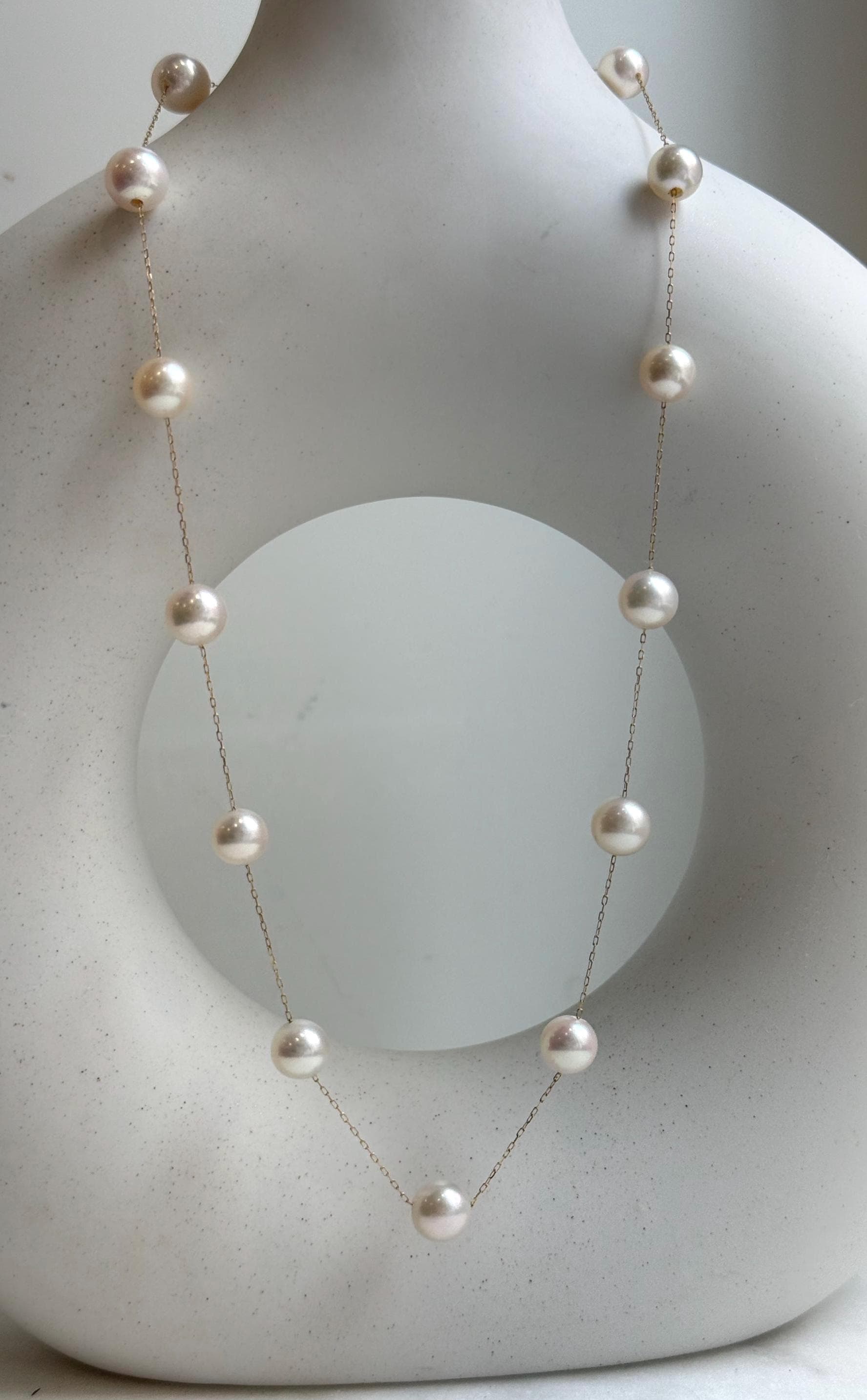Elly’s Au750 18K Gold, extreme luster Mirrored, 14pcs Akoya Ivory Ocean Pearls  vintage Satellite Necklace, 7-7.9mm, to 17.5”. high quality 18k real gold ocean pearls satellite necklace for her birthday