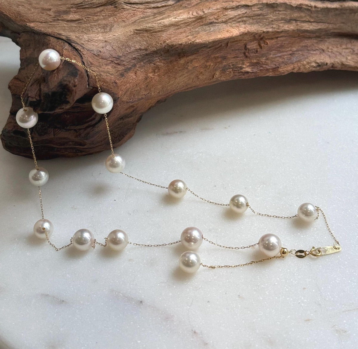 Elly’s Au750 18K Gold, extreme luster Mirrored, 14pcs Akoya Ivory Ocean Pearls  vintage Satellite Necklace, 7-7.9mm, to 17.5”. high quality 18k real gold ocean pearls satellite necklace for her holiday