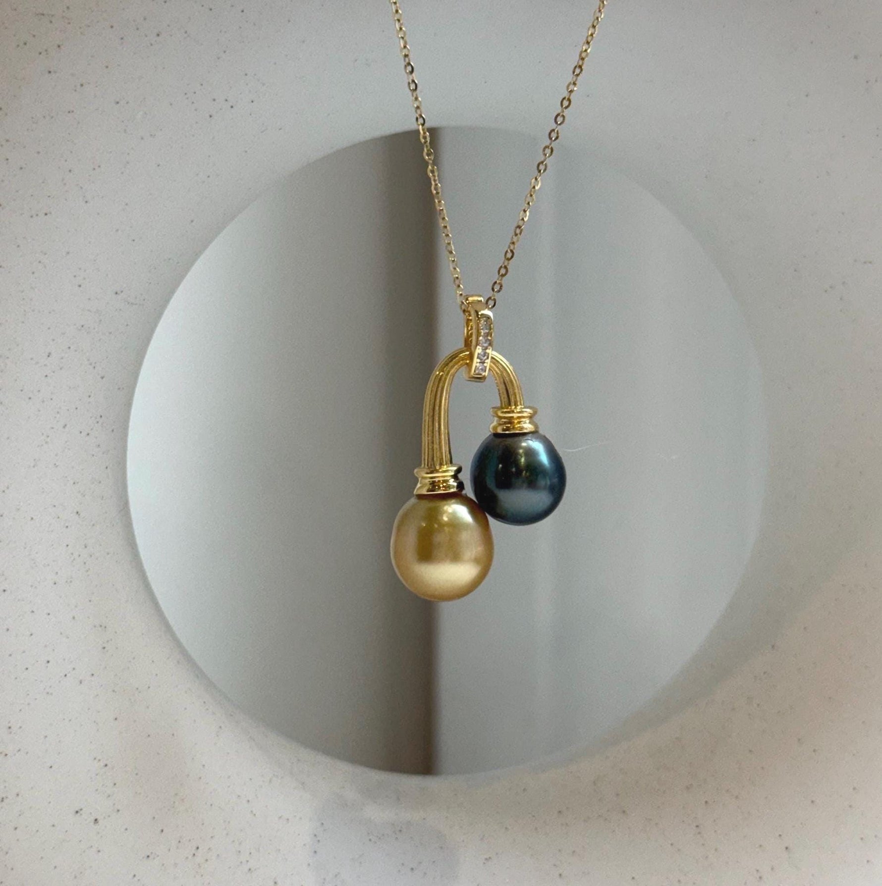Elly’s Double South sea Golden Black platinum Tahitian pearls Pendant: 10.1-11mm, 1.8x2.6cm, Extreme luster, S925 Silver Cool pendant.
