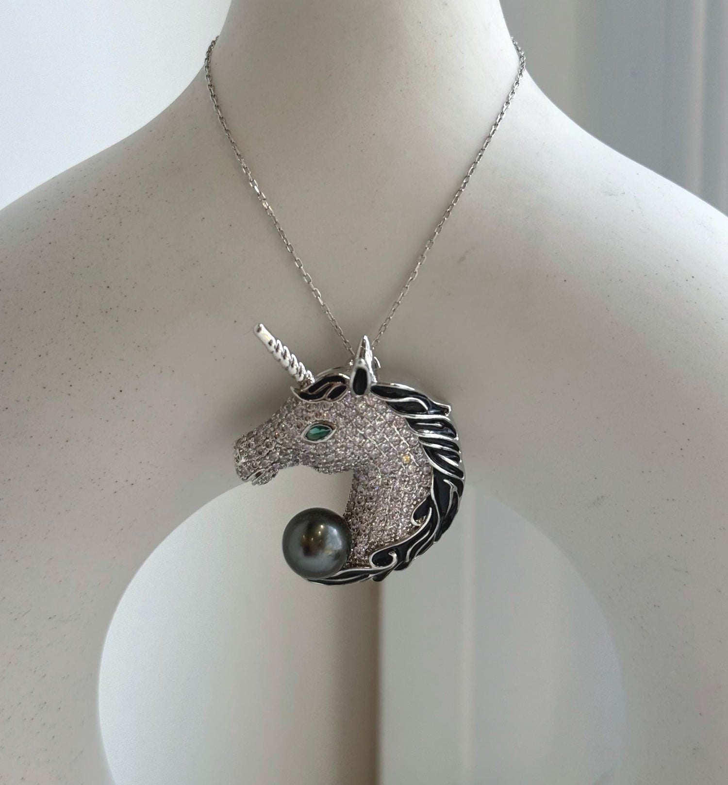 Elly’s Tahitian black platinum Ocean Pearl Horse Brooch pendant 2in1: Extreme luster mirrored, 9.4mm, 3x4cm,black pearl gift for her birthday