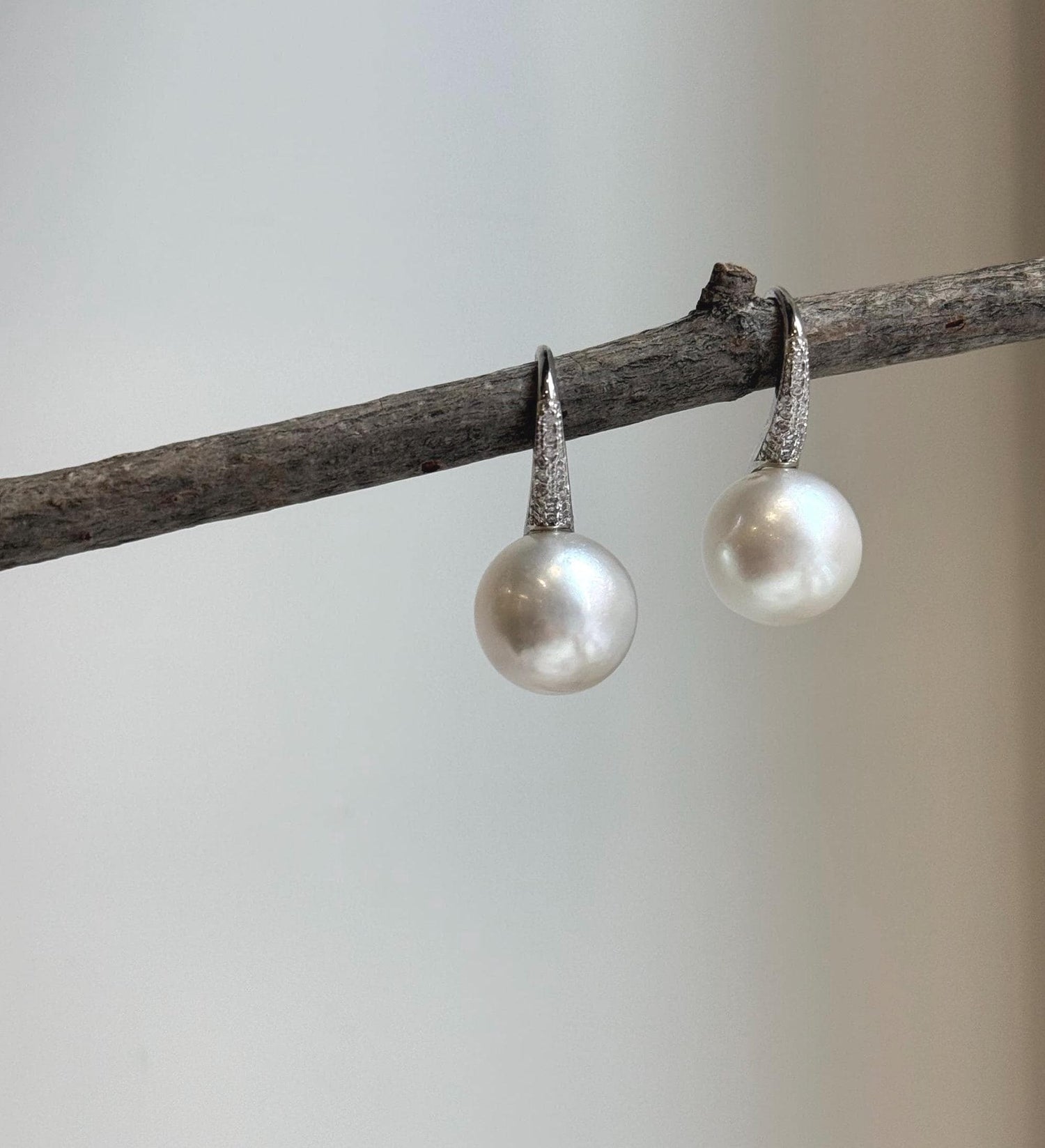 Elly’s 12.4mm Australian white ocean Pearls minimalist earrings hooks: Extreme luster, 2.5cm high, s925 silver earrings Studs. daily office white ocean pearls earrings hooks for her