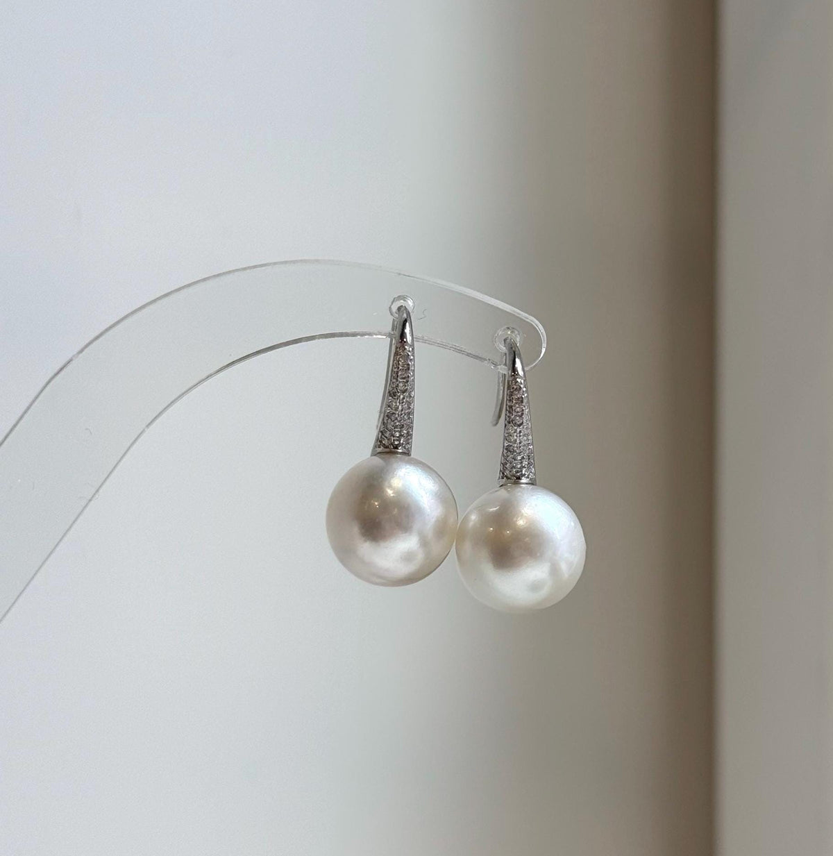 Elly’s 12.4mm Australian white ocean Pearls minimalist earrings hooks: Extreme luster, 2.5cm high, s925 silver earrings Studs. daily office white ocean pearls earrings hooks for her Mother’s Day gift
