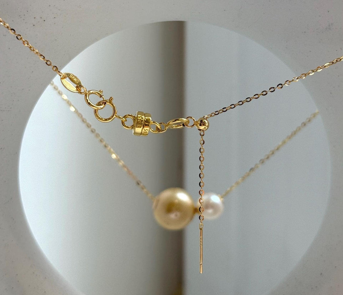 Elly’s Double Au750 18k Gold 7.7-11.9mm South sea golden Akoya Ocean Pearls Floating pendants:Extreme luster mirrored. high quality golden ocean pearl 18k floating pendant for her anniversary