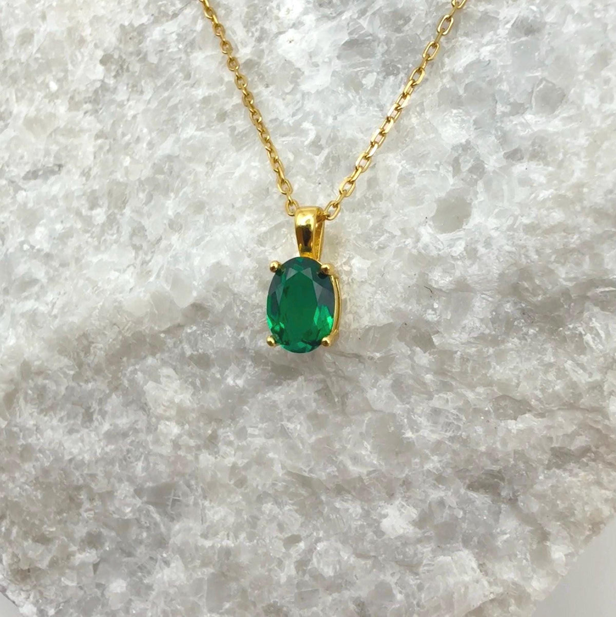 Hydrothermal Lab Emerald Oval Cut Necklace | 1.0 CT Lab Emerald 4-Prong Solitaire Pendant | Solid S925 Silver Minimalist Jewelry