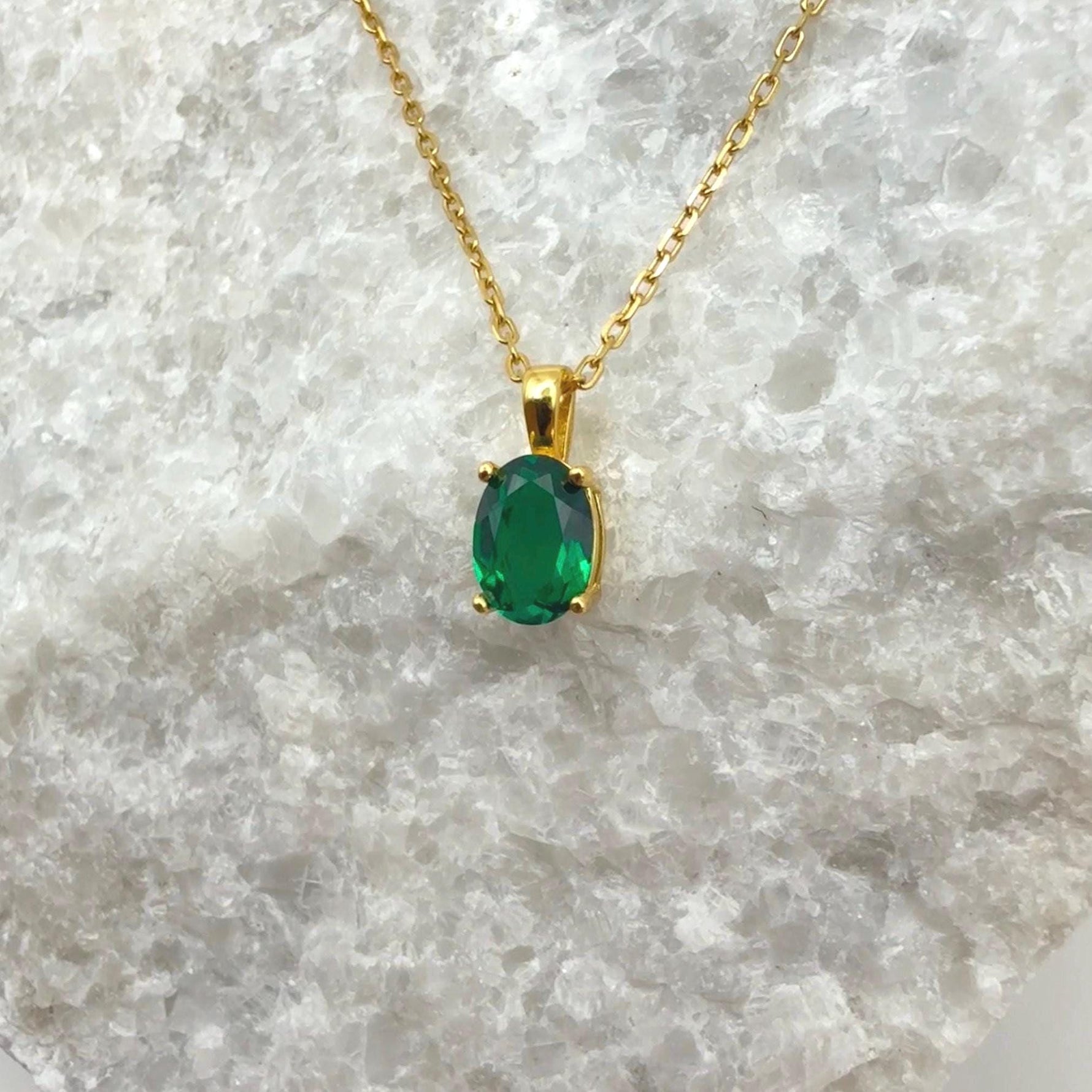 Hydrothermal Lab Emerald Oval Cut Necklace | 1.0 CT Lab Emerald 4-Prong Solitaire Pendant | Solid S925 Silver Minimalist Jewelry
