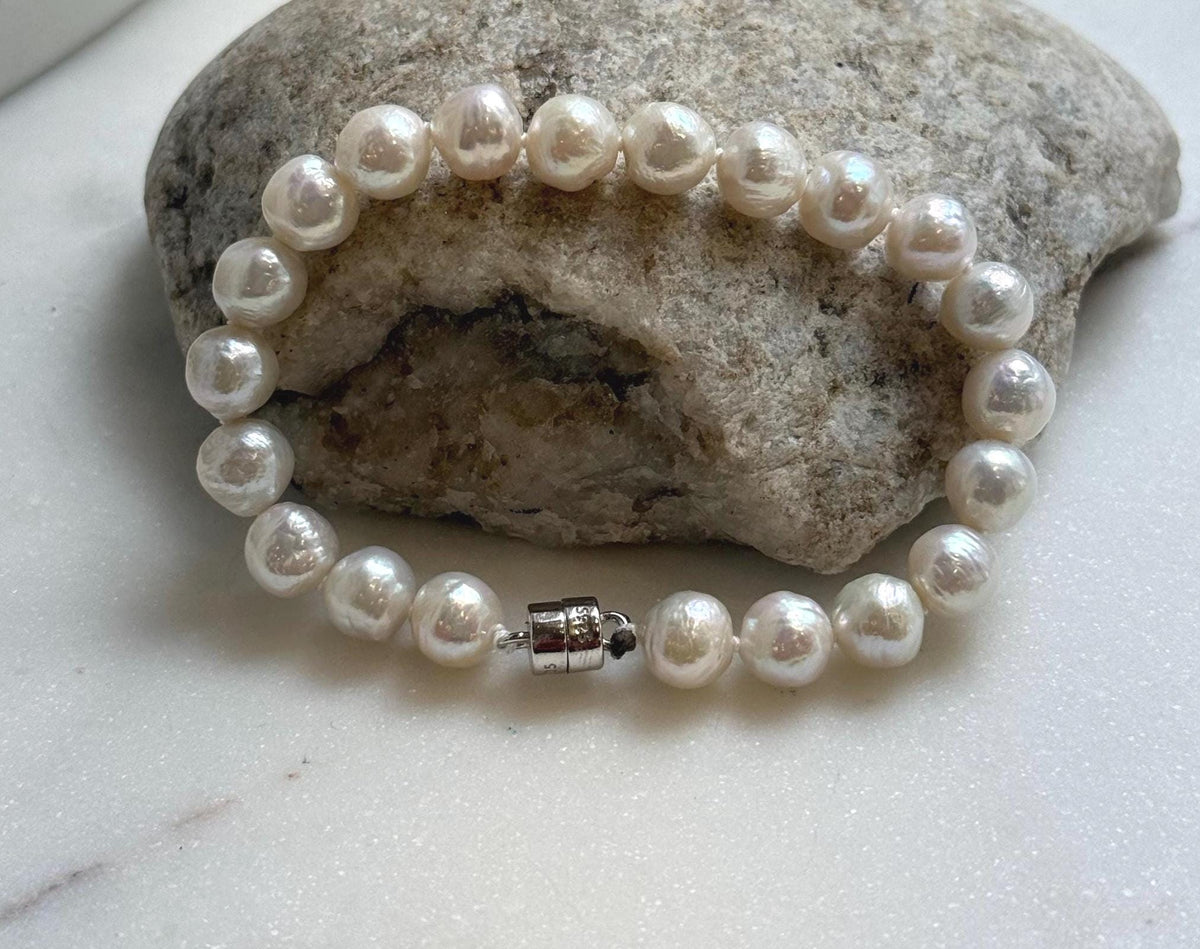Elly’s 7.9-8.4mm Natural White Pop Crinkle Pearls Bracelet: Extreme luster mirrored, knotted, S925 silver Bracelet. high quality white pearls bracely for her