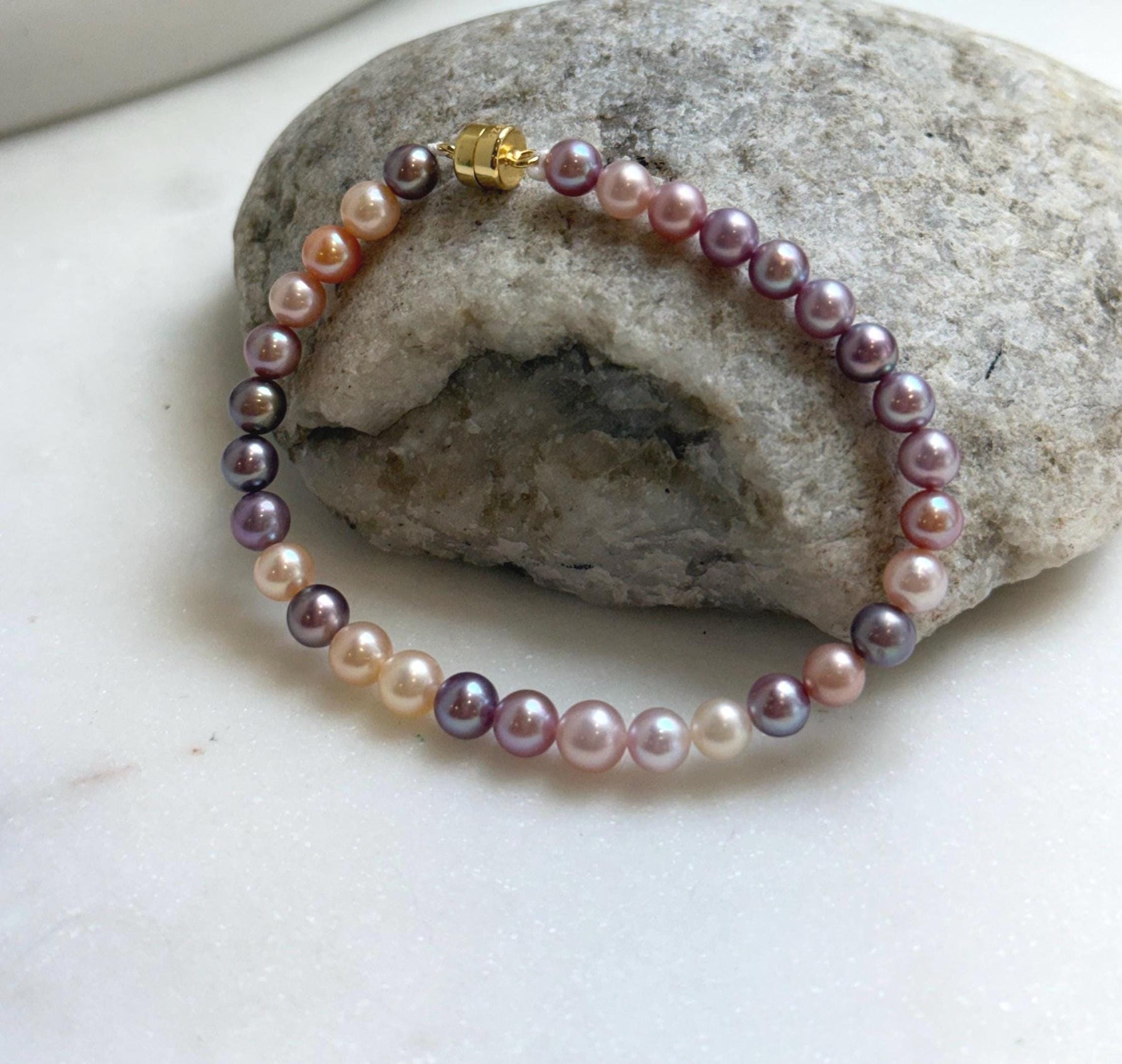 Elly’s Natural Multicolor Pearls Bracelet: Extreme luster mirrored, S925 silver Bracelet. 17cm. Daily office pearls bracelet for her