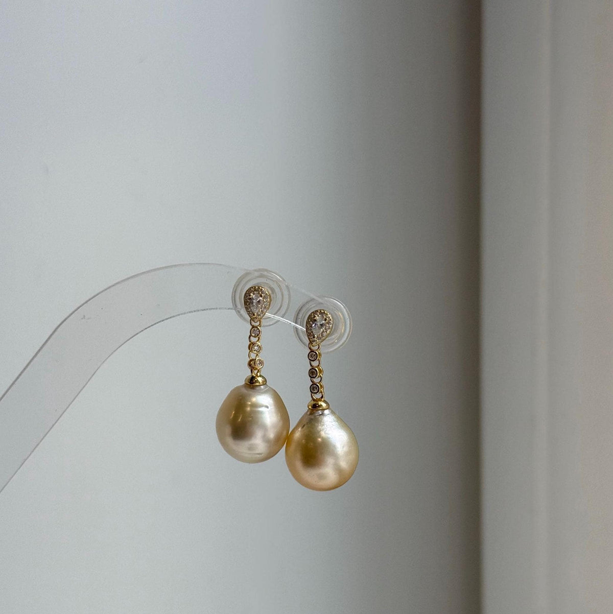 Elly’s 12.1mm Genius South sea golden ocean Pearls Earrings: Extreme luster mirrored,2.9cm high, S925 silver earrings chandeliers. high quality elegant gold pearl earrings for her